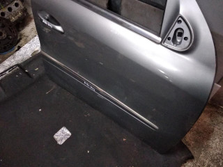 молдинг двери передней правой Mercedes-Benz M-Класс W164 [рестайлинг] 2010, 3.0 л., OM 642.820, дизель, АКПП, серебристый, внедорожник 5 дв., правый руль