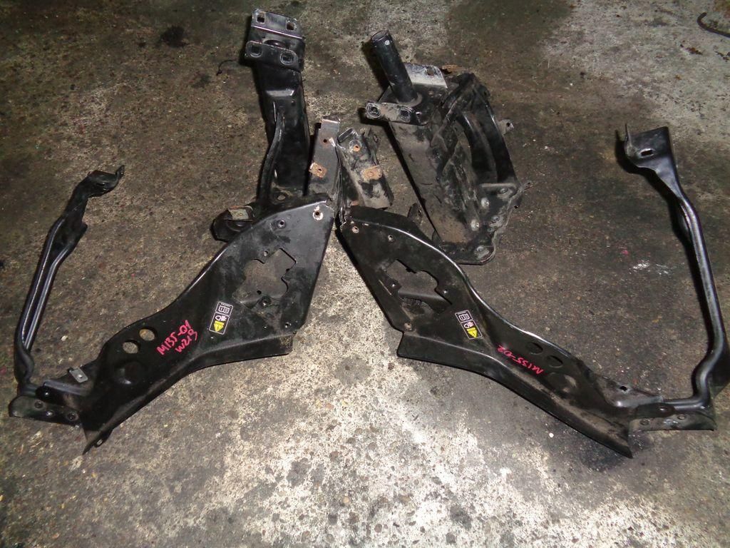 очко фары левой Mercedes-Benz CLS-Класс C219 2007, 3.0 л., OM 642.920, дизель, АКПП, купе - фото №1