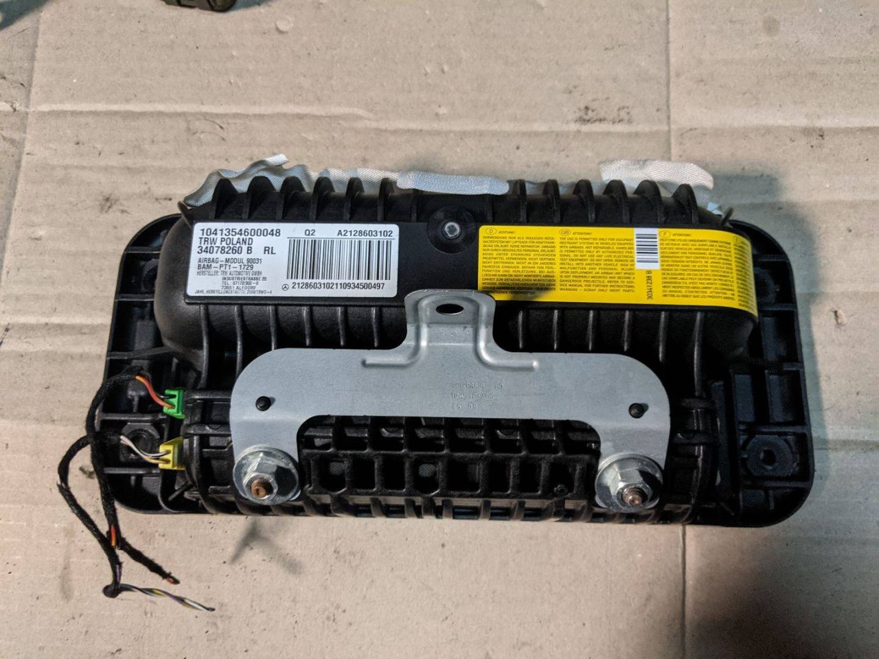 подушка безопасности пассажира Mercedes-Benz E-Класс W212/S212/C207/A207 2010, 2.2 л., дизель, АКПП, седан, задний привод, правый руль, A2128603102, 34078260 - фото №1