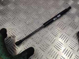 амортизатор капота BMW 5 серия E60/E61 2005, 3.0 л., дизель, АКПП, универсал