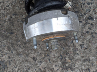 опора амортизатора верхняя (чашка) BMW X5 E70 2009, 4.8 л., N62 B48 A, бензин, АКПП, внедорожник 5 дв.