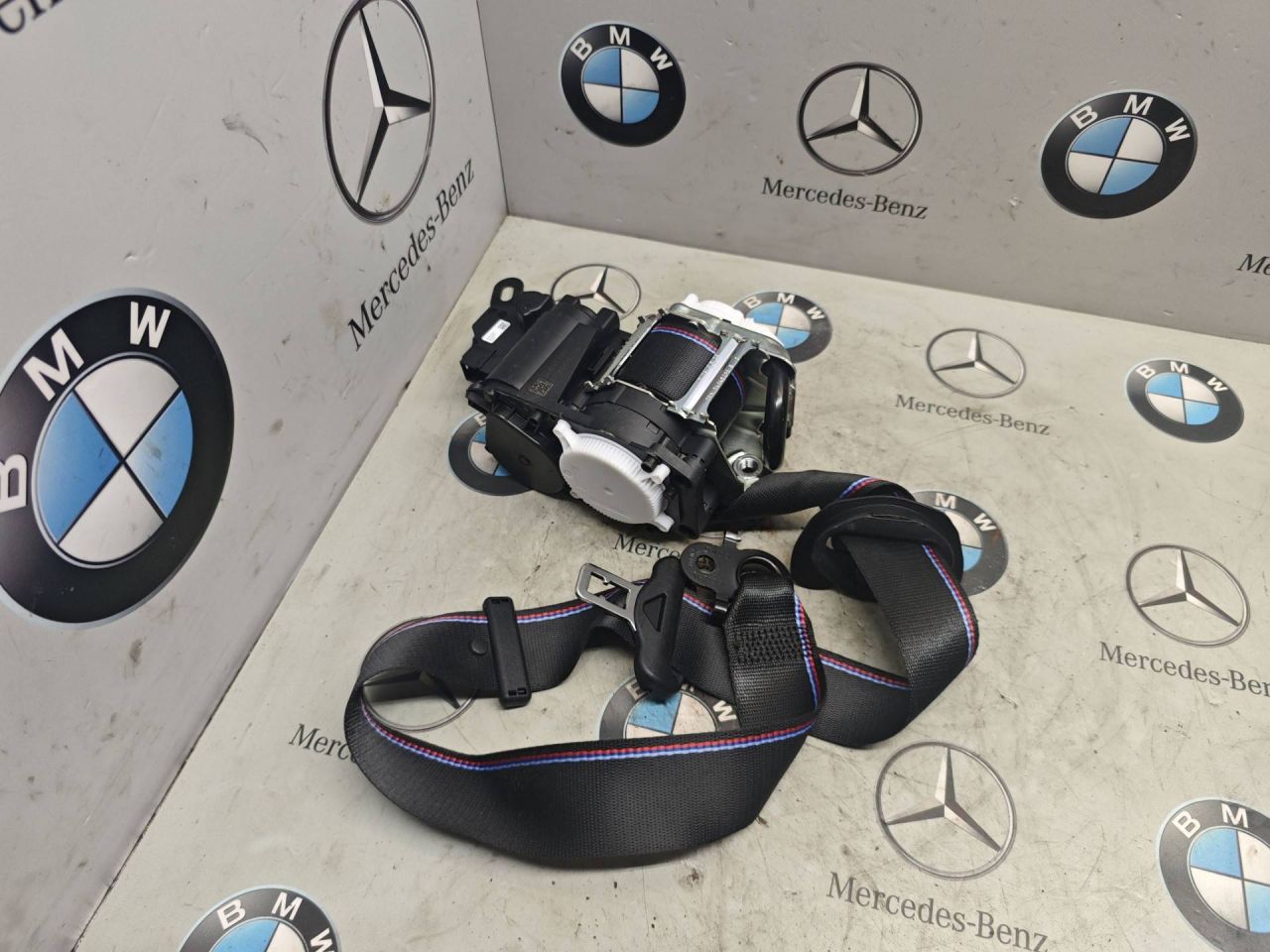 ремень безопасности BMW 2025, 3.0 л., бензин, 5A70912 - фото №1