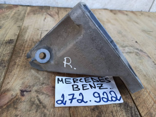 кронштейн двигателя Mercedes-Benz C-Класс W204/S204 2007, 2.5 л., M 272.922, бензин, A2722231607