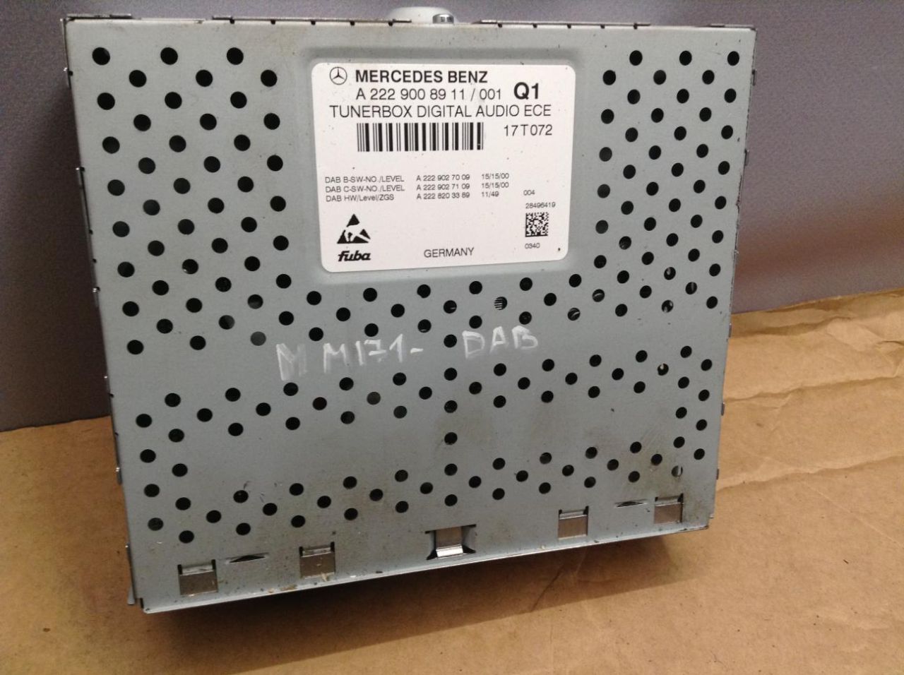 DAB - тюнер Mercedes-Benz S-Класс W222/C217/A217 2015, 3.0 л., OM 642.861, дизель, АКПП, седан, A2229027009 - фото №1