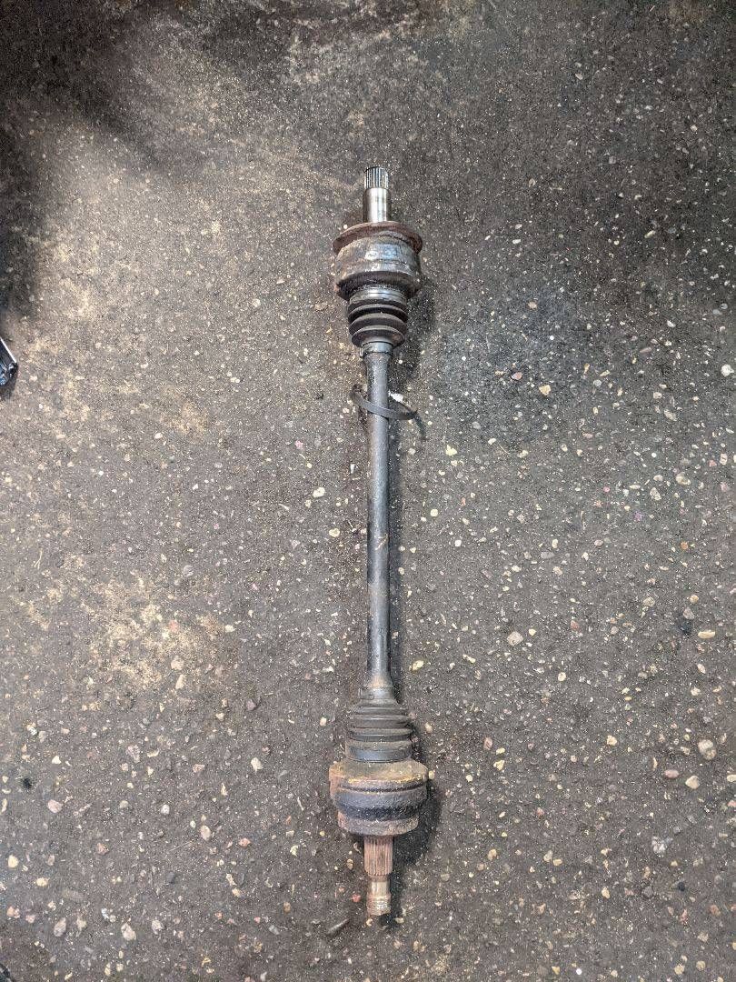 полуось задняя (приводной вал, ШРУС) Mercedes-Benz E-Класс W212/S212/C207/A207 2010, 2.2 л., дизель, АКПП, седан, задний привод, правый руль, A2213503510 - фото №1