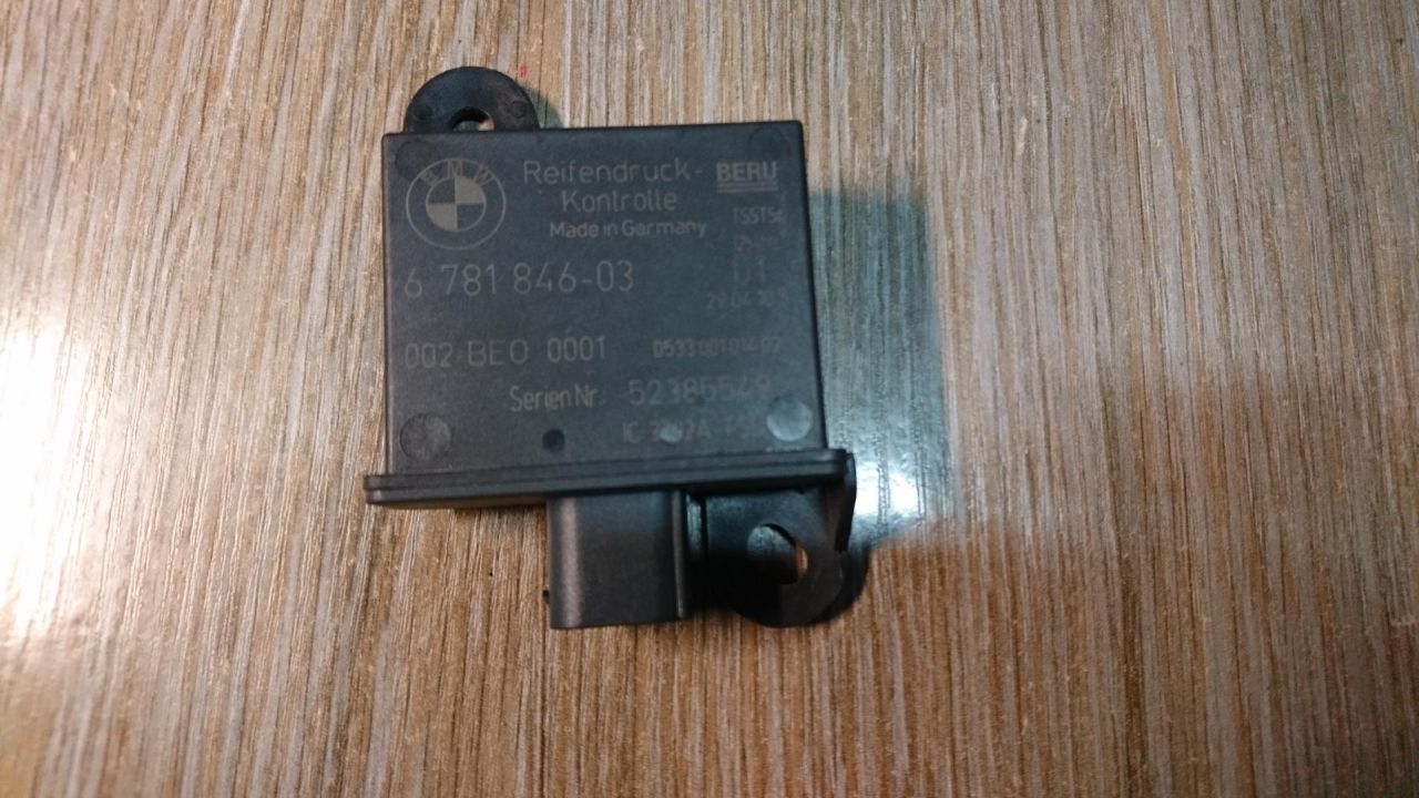 датчик давления в шине BMW 7 серия F01/F02 2010, 4.4 л., N63 B44 A, бензин, АКПП, седан, 6781846 - фото №1