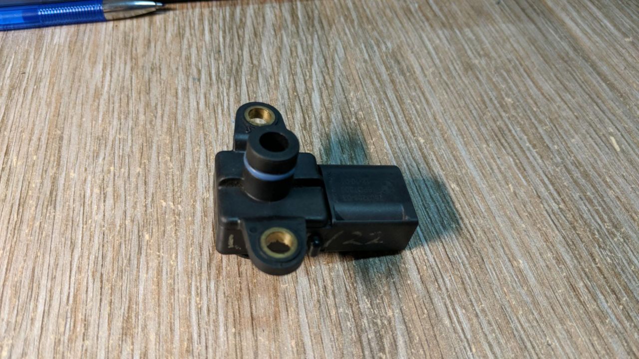 Датчик разности давления BMW 7 серия E65/E66/E67 2002, 4.4 л., бензин, АКПП, седан, 7503208 - фото №1