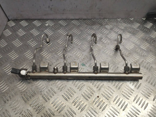 топливная рампа BMW X5 M E70 2010, 4.4 л., S63 B44 A, бензин, правый руль, 7537319