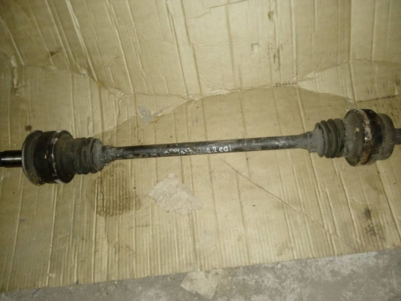 полуось задняя (приводной вал, ШРУС) Mercedes-Benz E-Класс W212/S212/C207/A207 2010, 2.1 л., OM 651.924, дизель, АКПП, серебристый, седан - фото №1