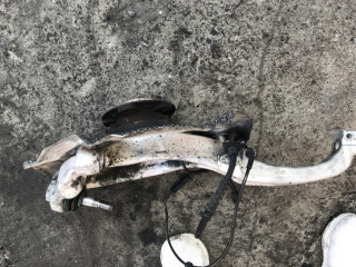 кулак поворотный правый BMW 7 серия F01/F02 2009, 4.4 л., N63 B44 A, бензин, АКПП, седан