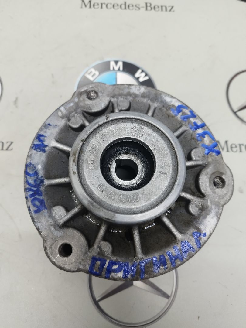 опора амортизатора верхняя (чашка) BMW X3 F25 2012, 3.0 л., N52 B30 A, бензин, 6787178 - фото №1