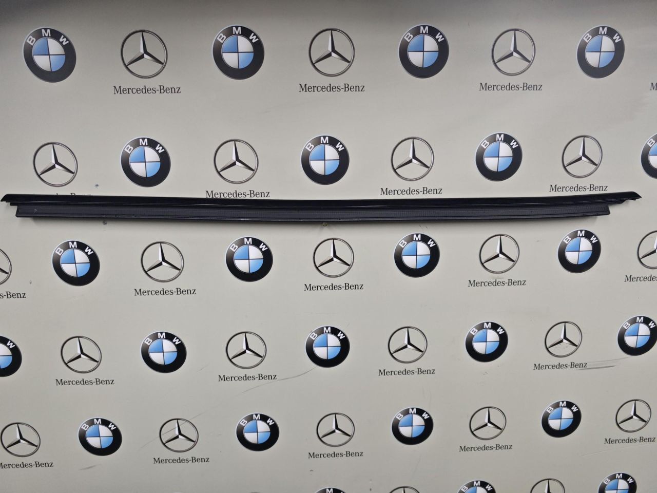 молдинг двери задней левой BMW XM G09 2024, 4.4 л., бензин, 475, полный привод - фото №1