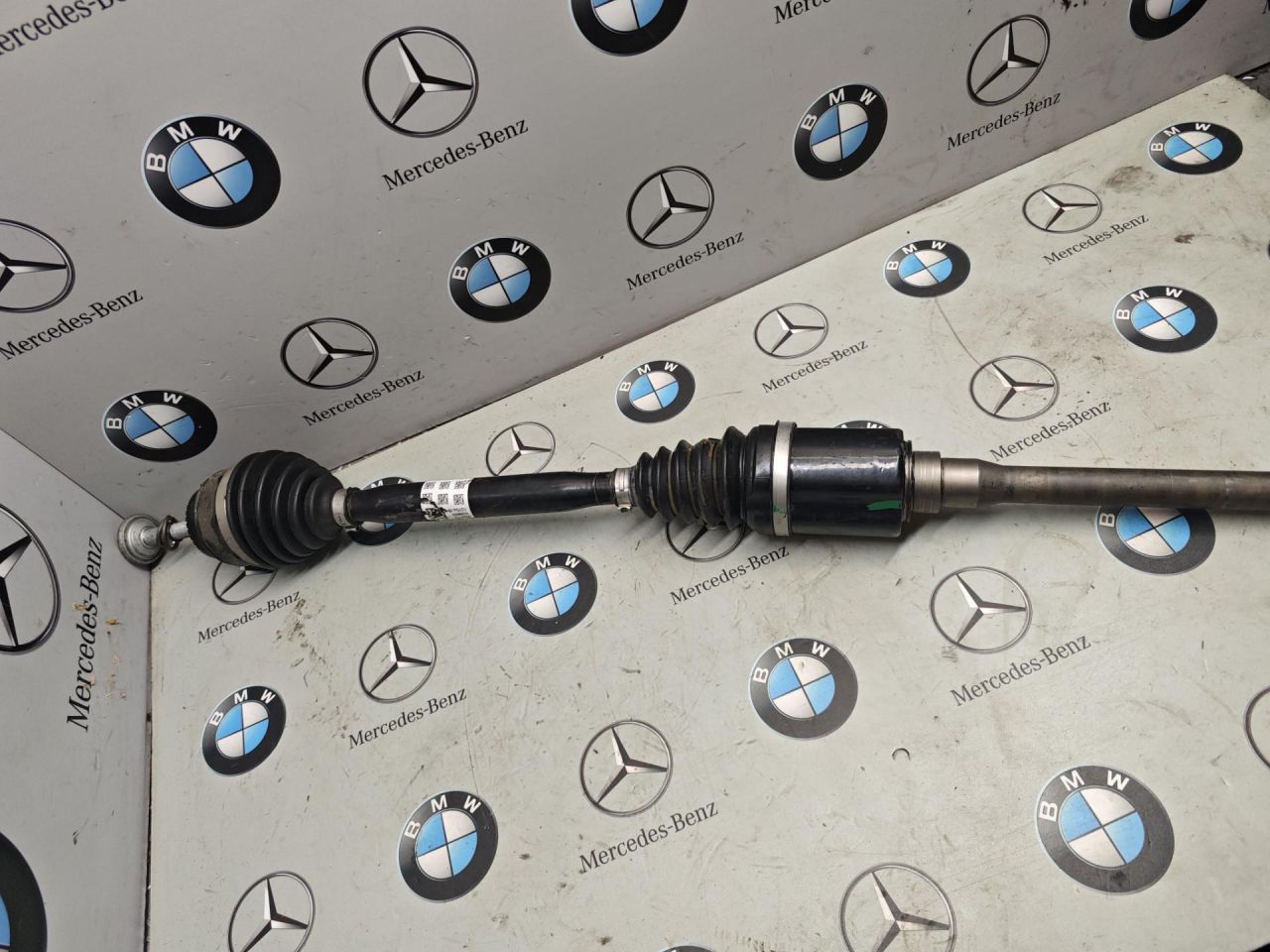 полуось передняя правая (приводной вал, ШРУС) BMW XM G09 2024, 4.4 л., бензин, 475, полный привод, 5A2E808 - фото №1