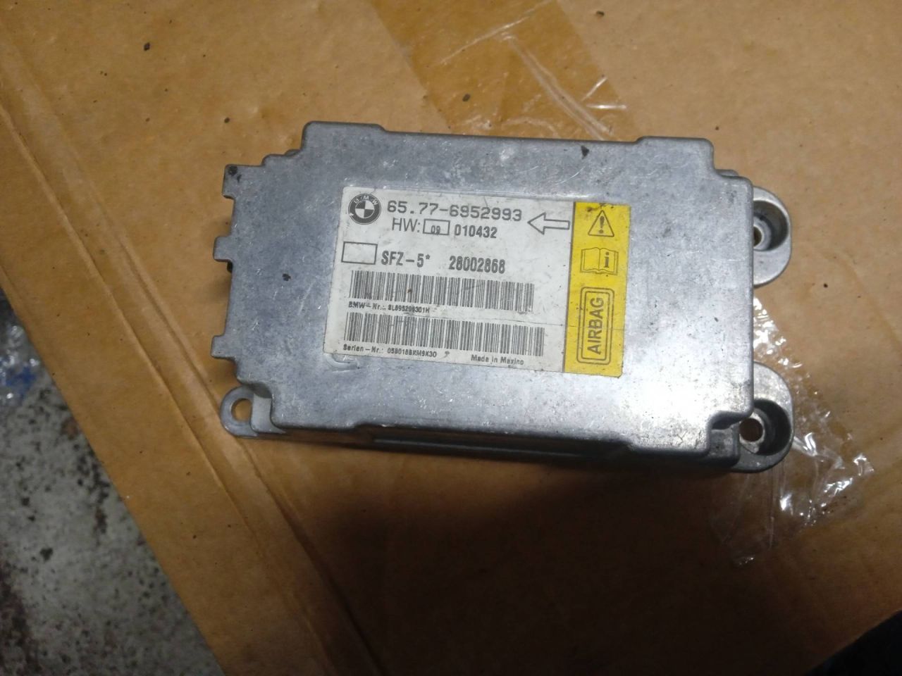 блок AirBag BMW 5 серия E60/E61 2005, 6952993 - фото №1