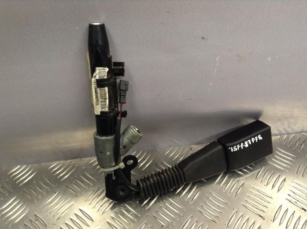 пиропатрон BMW X5 E70 2008, 3.0 л., N52 B30 AF, бензин, АКПП, внедорожник 5 дв., 3065664 - фото №1