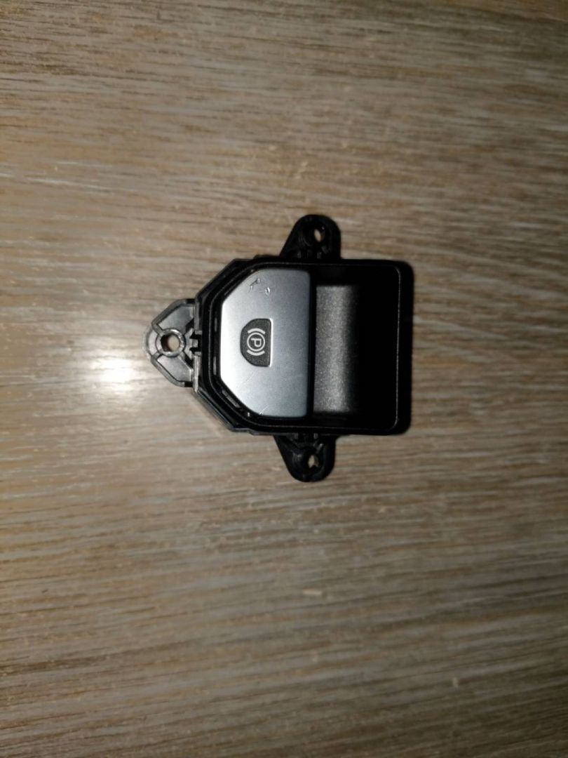 кнопка ручного тормоза (ручника) Land Rover Range Rover Evoque L538 2013, 2.2 л., 224DT, дизель, АКПП, внедорожник 5 дв., BJ32-15K850-AD - фото №1