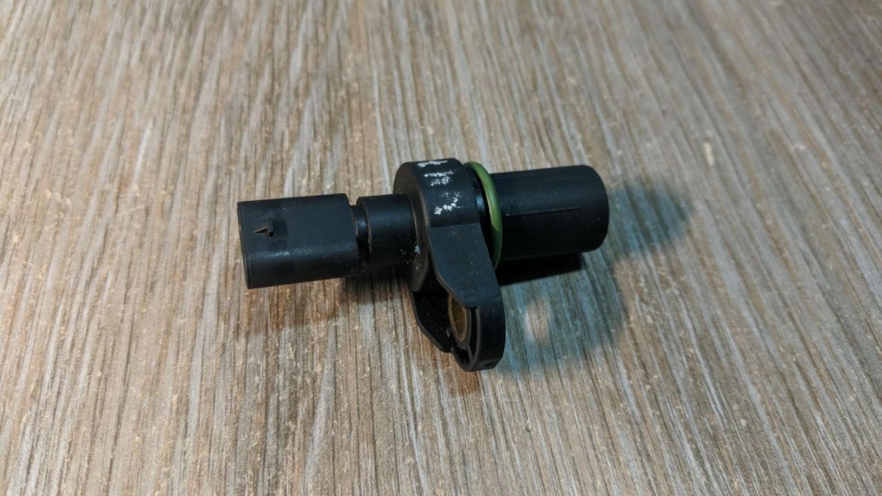 датчик распредвала BMW X3 F25 2013, 3.0 л., дизель, 7803093 - фото №1