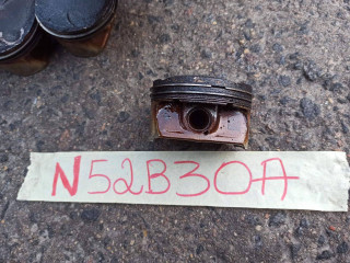 поршень BMW 2008, 3.0 л., бензин