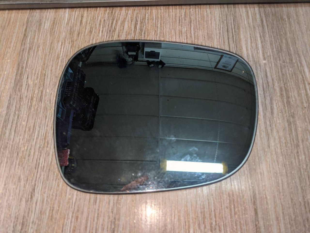 стекло зеркала наружного правого BMW X3 F25 2011, 2.0 л., N20 B20 A, бензин, АКПП, внедорожник 5 дв. - фото №1