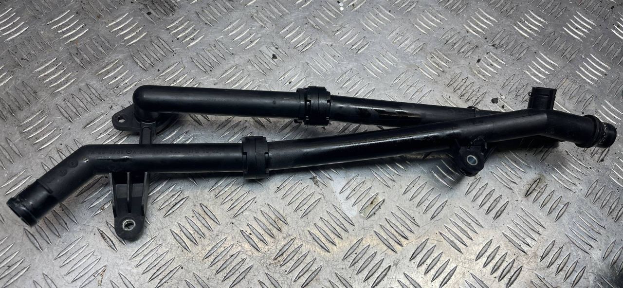 патрубок радиатора Mercedes-Benz 2012, 1.8 л., M 271.820, бензин, A2712002452 - фото №1