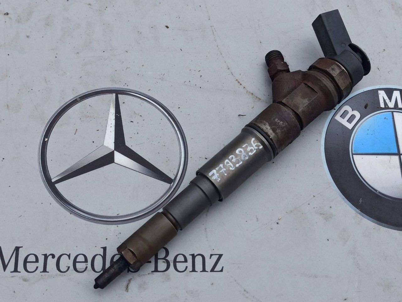 форсунка BMW 5 серия E60/E61 2005, 2.0 л., дизель, 7793836, 0445110216 - фото №1