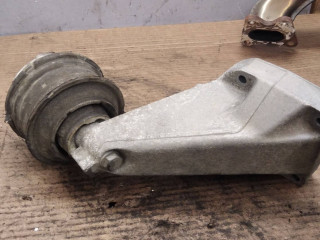 кронштейн двигателя Mercedes-Benz C-Класс W203/S203/CL203 2000, 2.0 л., M 111.951, бензин, АКПП, седан, 2032400317, A1112231604