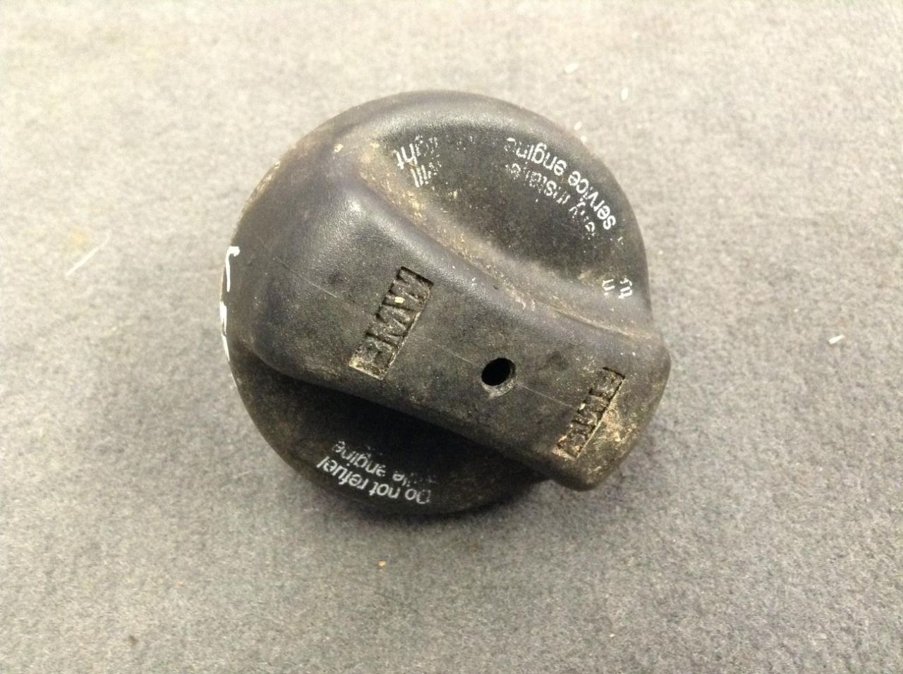 пробка топливного бака BMW 7 серия F01/F02 2009, 4.4 л., N63 B44 A, бензин, АКПП, седан - фото №1