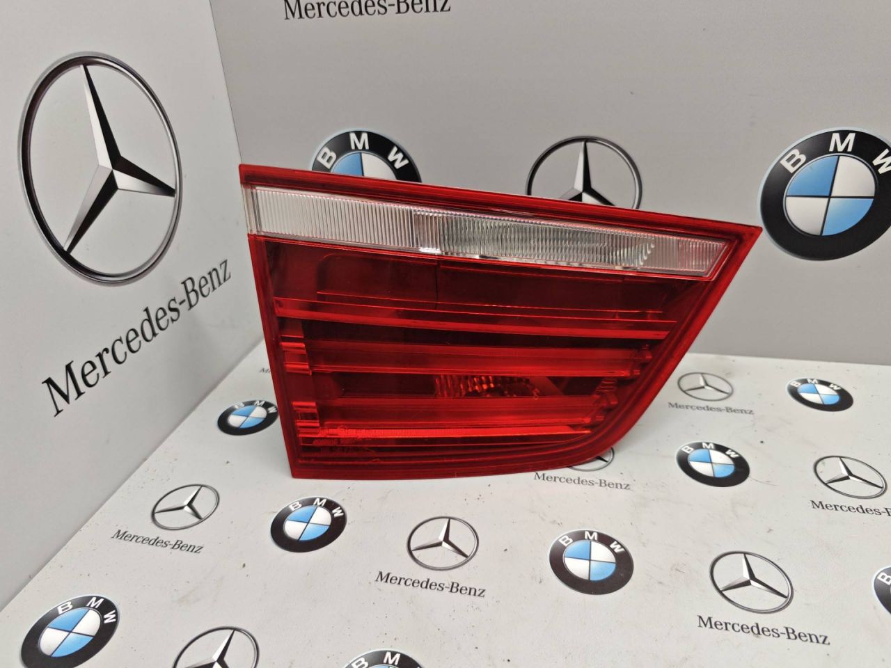 фонарь крышки багажника левый BMW X3 F25 2011, 3.0 л., N52 B30, бензин, 7217313 - фото №1