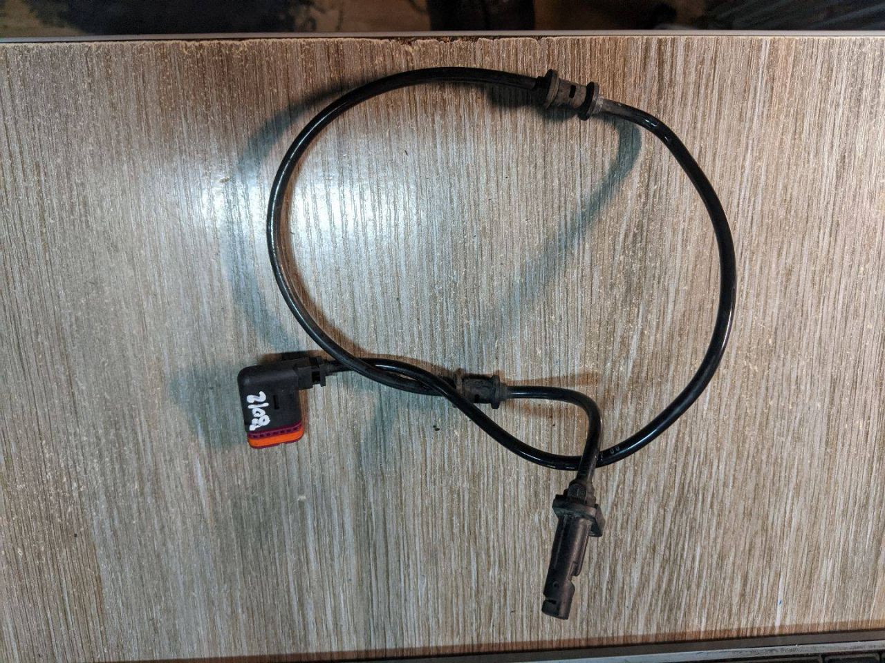 датчик ABS Mercedes-Benz E-Класс W212/S212/C207/A207 2010, 2.2 л., дизель, АКПП, седан, задний привод, правый руль, A2125402117 - фото №1