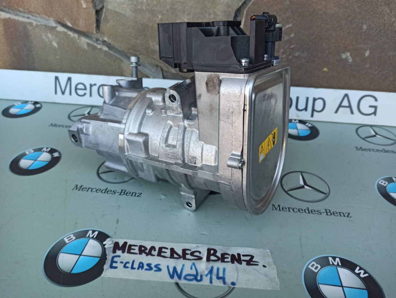 компрессор кондиционера Mercedes-Benz E-Класс W214 2025, 2.0 л., дизель, A0008308004 - фото №1