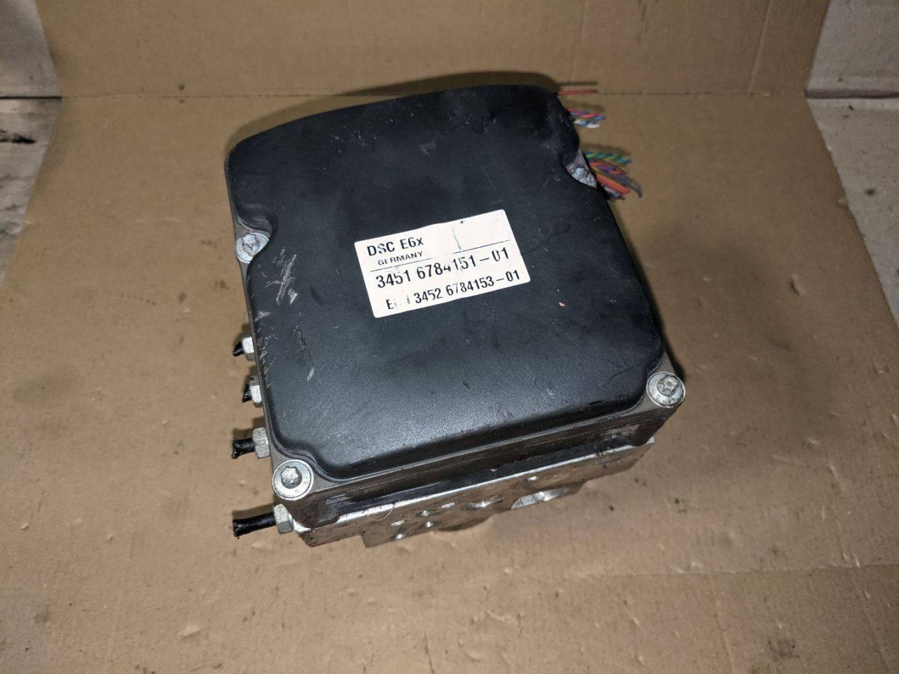 блок ABS BMW 5 серия E60/E61 2007, 3.0 л., N54 B30 A, бензин, АКПП, белый, седан, задний привод, 34516774679, 0265960327, 34516784151 - фото №1