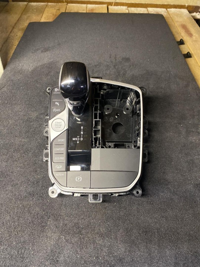 кулиса BMW 2024, 2.0 л., бензин, 5A7DFD8 - фото №1