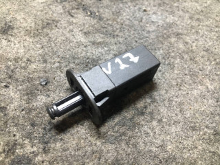 кнопка открытия лючка топливного бака BMW 7 серия F01/F02 2009, 4.4 л., дизель, АКПП, седан, 51178228939, 8228939