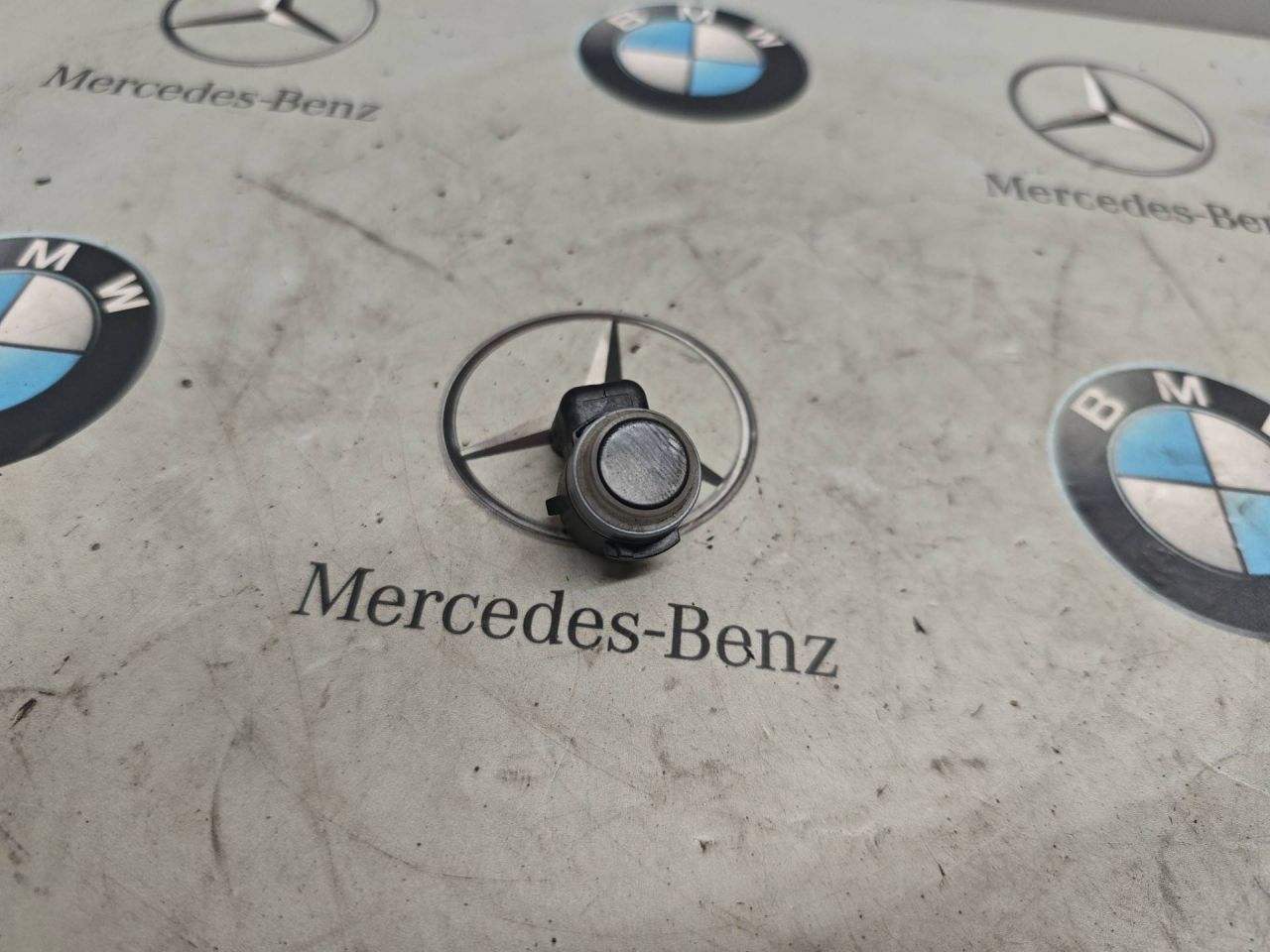 датчик парктроника Mercedes-Benz GLB-Класс 1 поколение 2022, бензин, задний привод, A0009053307 - фото №1
