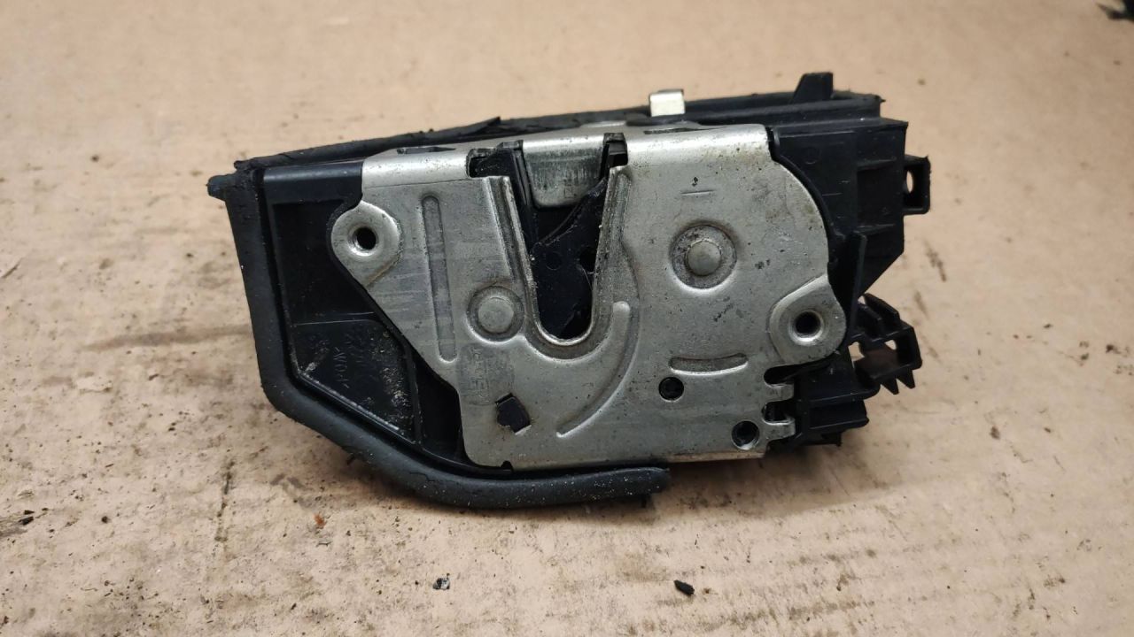 замок двери передней левой BMW X5 E70 2009, 7167075 - фото №1