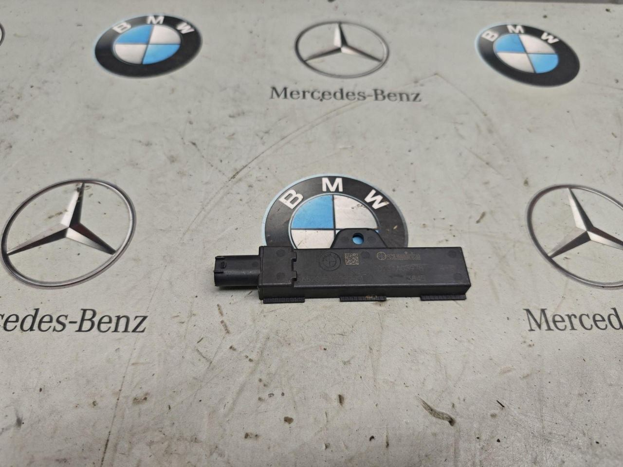 антенна BMW XM G09 2024, 4.4 л., бензин, 475, полный привод, 5A1D0B2 - фото №1