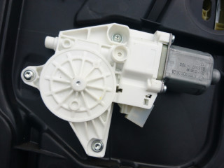 стеклоподъемник задний правый Mercedes-Benz GL-Класс X166 2013, 3.0 л., OM 642.826, дизель, АКПП, коричневый, внедорожник 5 дв.