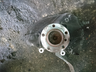 кулак поворотный правый BMW 7 серия E65/E66/E67 [рестайлинг] 2007, 3.0 л., дизель, АКПП, черный, седан, 6753462