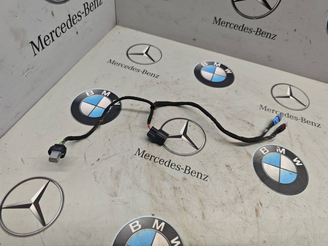 провод камеры BMW X6 F16 2016, 3.0 л., бензин, правый руль - фото №1