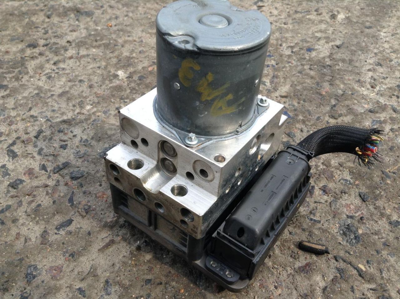 блок ABS BMW 2012, 3.0 л., N55 B30 A, бензин, АКПП, хетчбэк 5 дв., 6850068 - фото №1