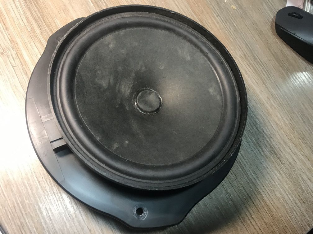 динамик двери Mercedes-Benz GL-Класс X166 2013, 3.0 л., OM 642.826, дизель, АКПП, коричневый, внедорожник 5 дв., A2049062401, 970498 - фото №1