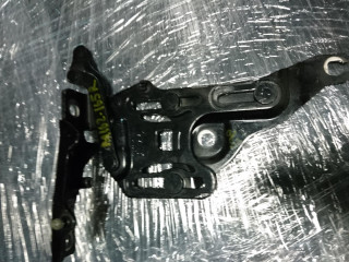 петля капота правая BMW X5 E70 [рестайлинг] 2012, 3.0 л., N57 D30 A, дизель, АКПП, черный, внедорожник 5 дв., 7148348