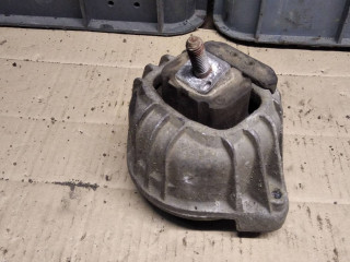 подушка крепления двигателя BMW 3 серия E90/E91 [рестайлинг] 2010, 3.0 л., дизель, 1398111