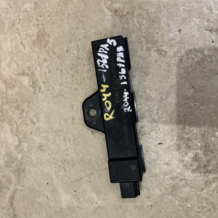 Антенна системы комфортного доступа BMW 7 серия F01/F02 2010, 4.4 л., N63 B44 A, бензин, АКПП, седан, 9220832 - фото №1