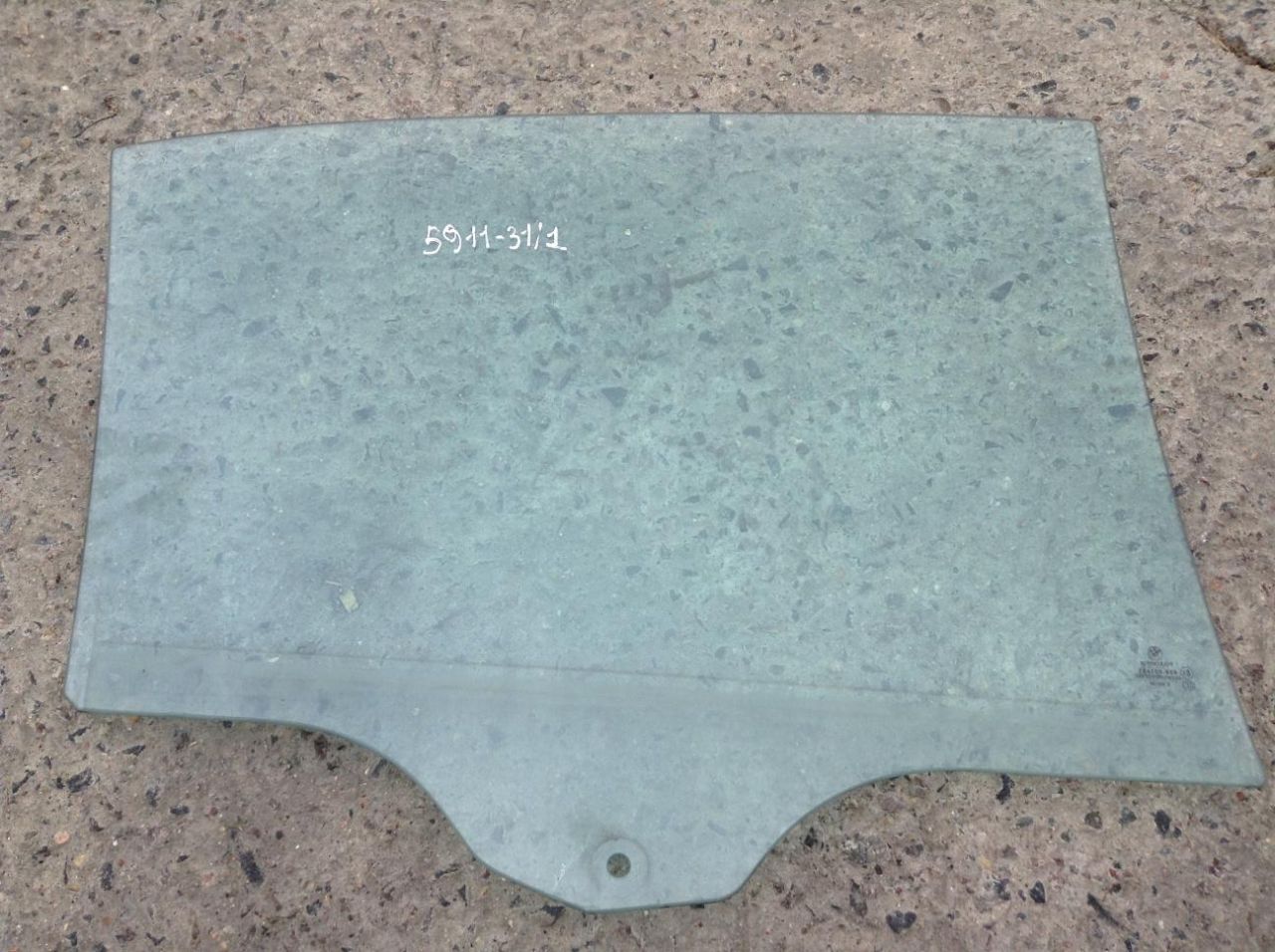 стекло двери задней левой BMW 7 серия E65/E66/E67 2004, 3.0 л., бензин, АКПП, седан - фото №1