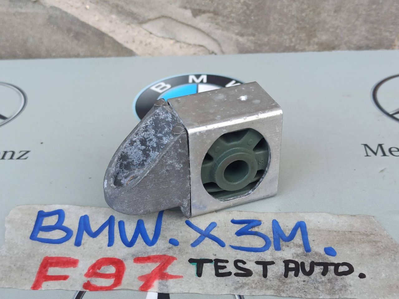 кронштейн глушителя BMW 2024, 3.0 л., бензин, 5A3A13001, IR5A3A13001 - фото №1