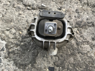 подушка крепления двигателя BMW 3 серия E90/E91 [рестайлинг] 2009, 3.0 л., дизель, АКПП, седан, 2