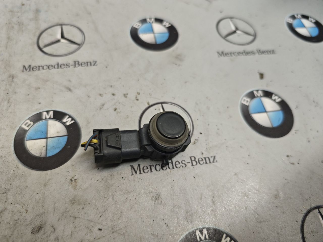 датчик парктроника Mercedes-Benz B-Класс W247 2020, A0009050242 - фото №1