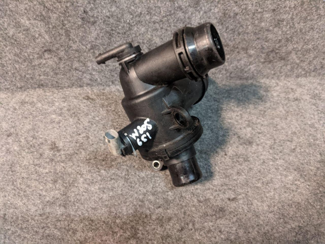 термостат Mercedes-Benz C-Класс W205/S205/C205 2016, 2.1 л., OM 651.921, дизель, АКПП, внедорожник 5 дв., 6512001300, A6512001300 - фото №1