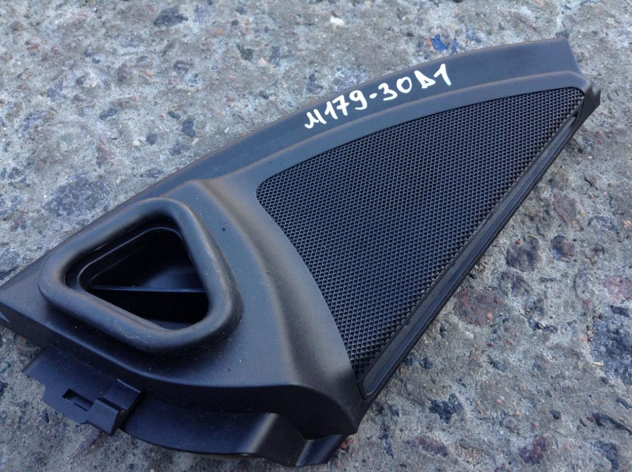 динамик высокочастотный (пищалка) Mercedes-Benz M-Класс W164 2006, 3.0 л., OM 642.940, дизель, АКПП, внедорожник 5 дв., A2118200202 - фото №1